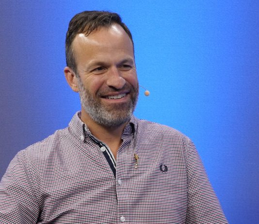 The Foundry CTO Jon Wadelton on Production Solutions The Foundry CTO Jon Wadelton discusses VR and 360 film production with Nuke and the range of Foundry solutions for Film and Video during a Waskul.TV StudioXperience interview