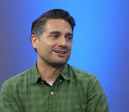 MPC Executive Producer – VR Tim Dillon on VR Experiences MPC Executive Producer - VR Tim Dillon discusses VFX and VR Production during a Waskul.TV StudioXperience interview